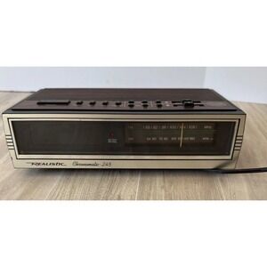 Realistic Chronomatic 245 AM FM Dual Alarm Clock Radio Wood Grain‎